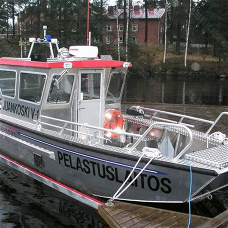 7.5米带蓬登陆艇