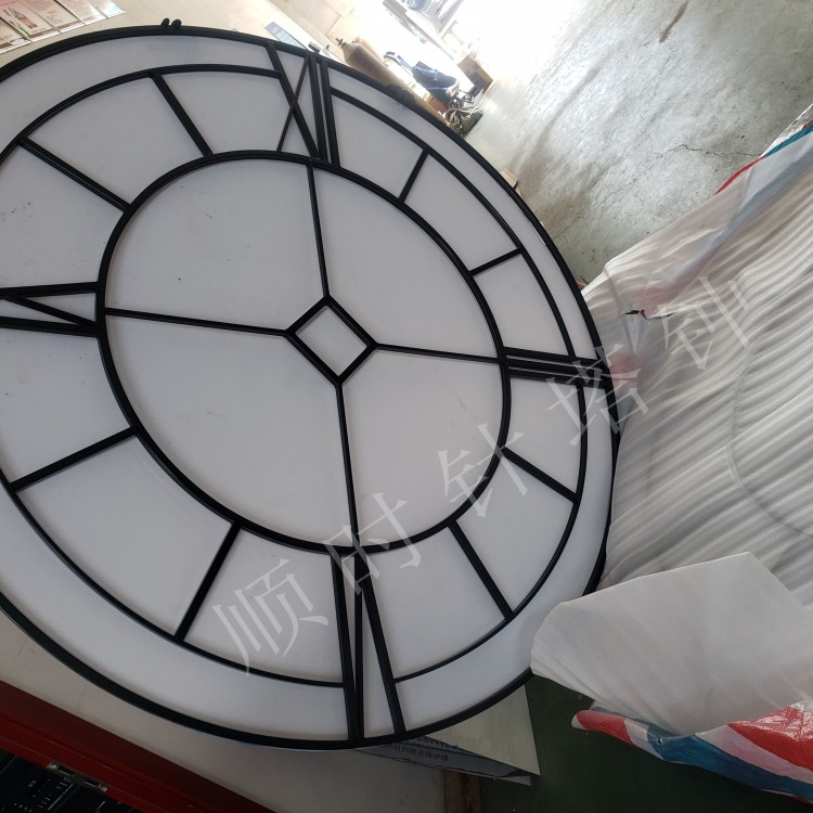 塔钟盘面装配车间 2