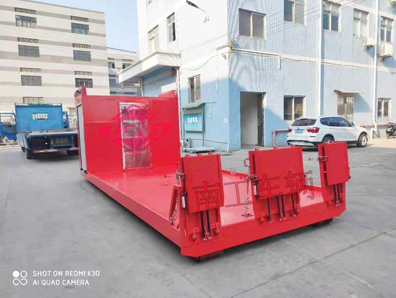 南工7吨消防泵拖车