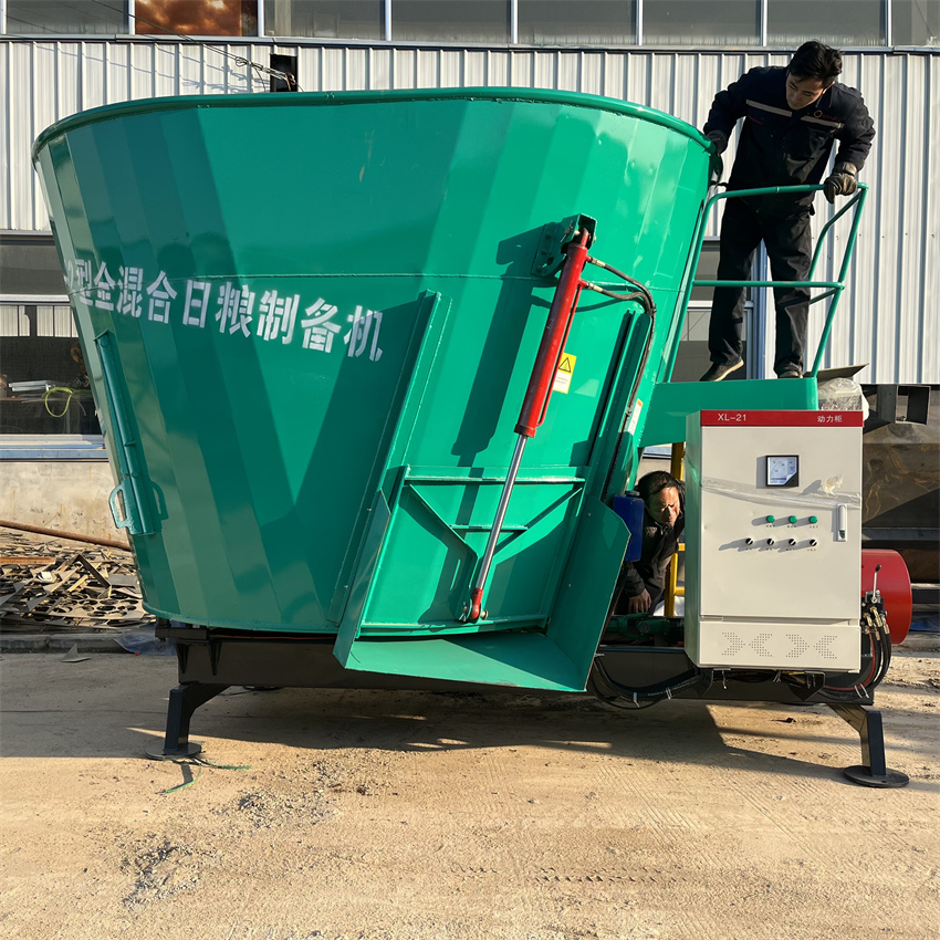 Vertical Car Mount TMR Blender, Direct Drive Electric Mixing Equipment, Full-Ration Twin-Axle Mixer