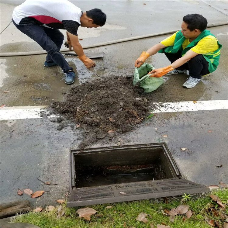 清理污水井