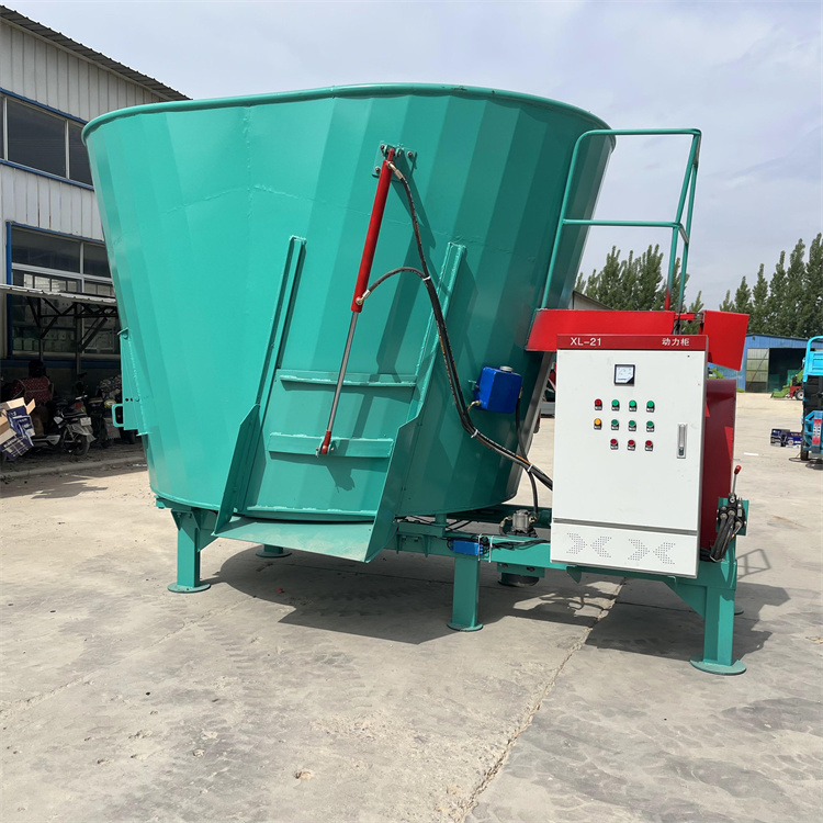 9-Port Direct-Connected Crushing and Mixing Machine, Cattle and Sheep Feed Mill, Livestock Forage Preparation Machine