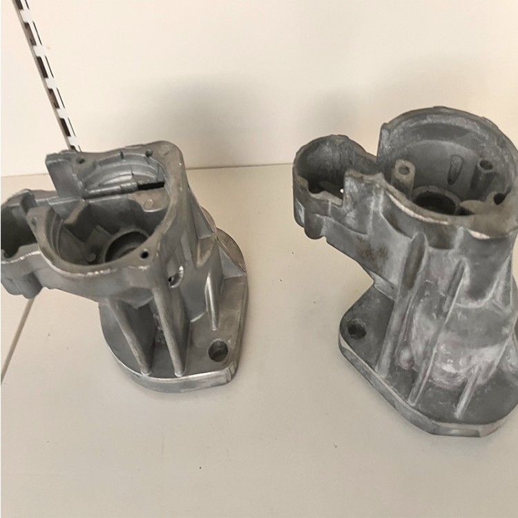 压铸件
