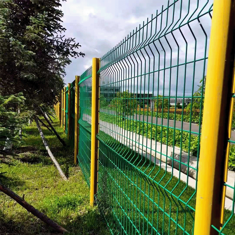 折弯防护网围栏