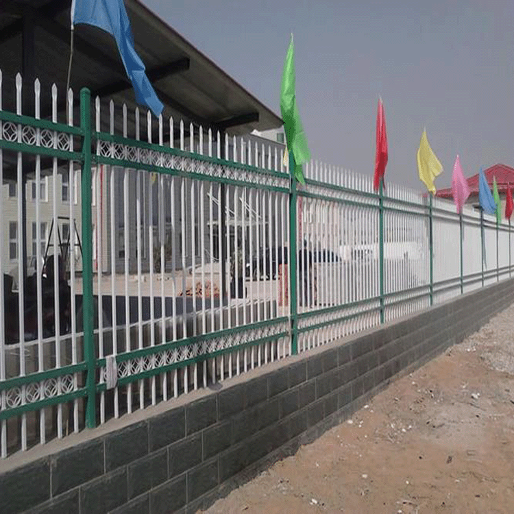 四横梁带花隔离栏杆