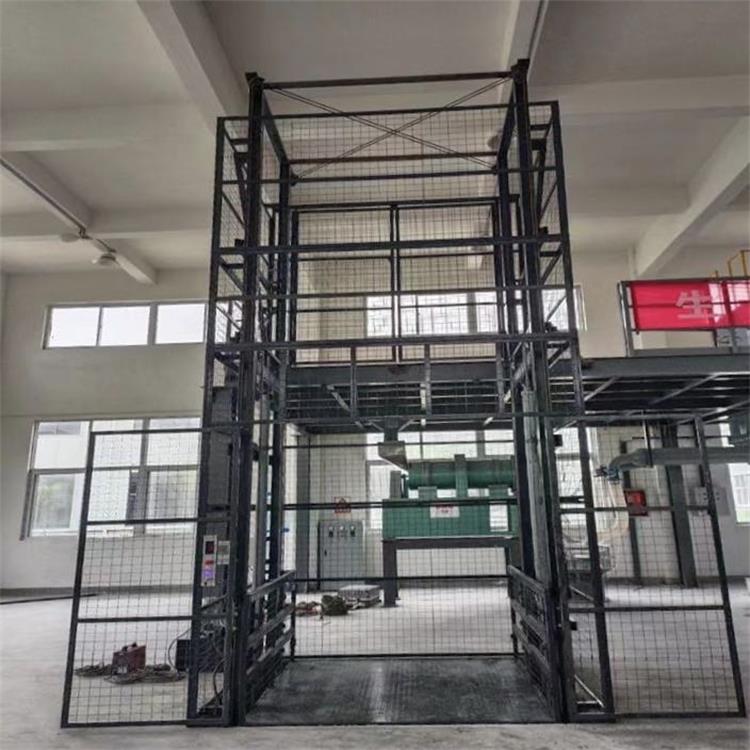 Single-track chain hoist