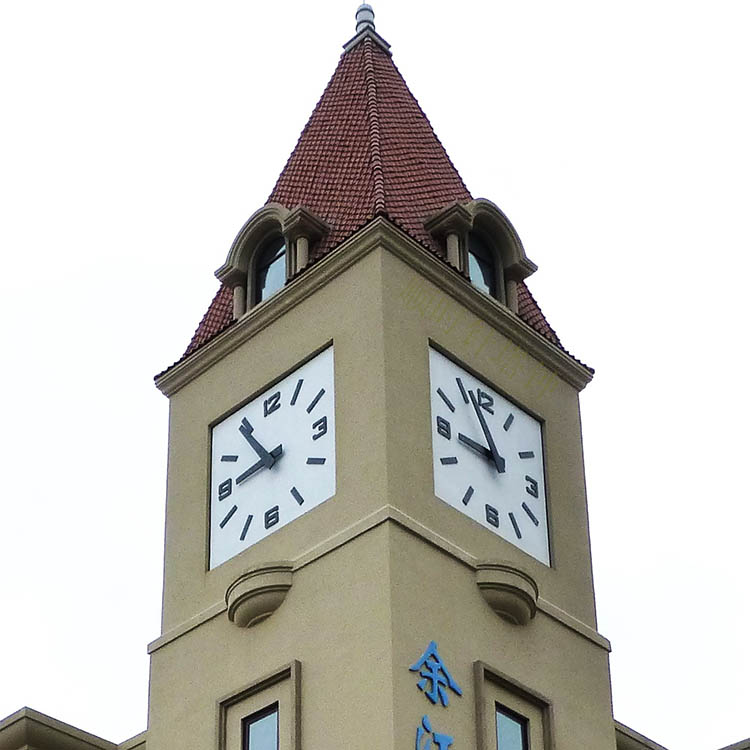 余江四小教学楼塔钟