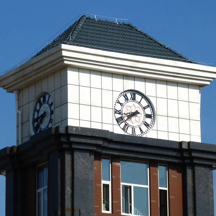 开鲁三中钟塔钟