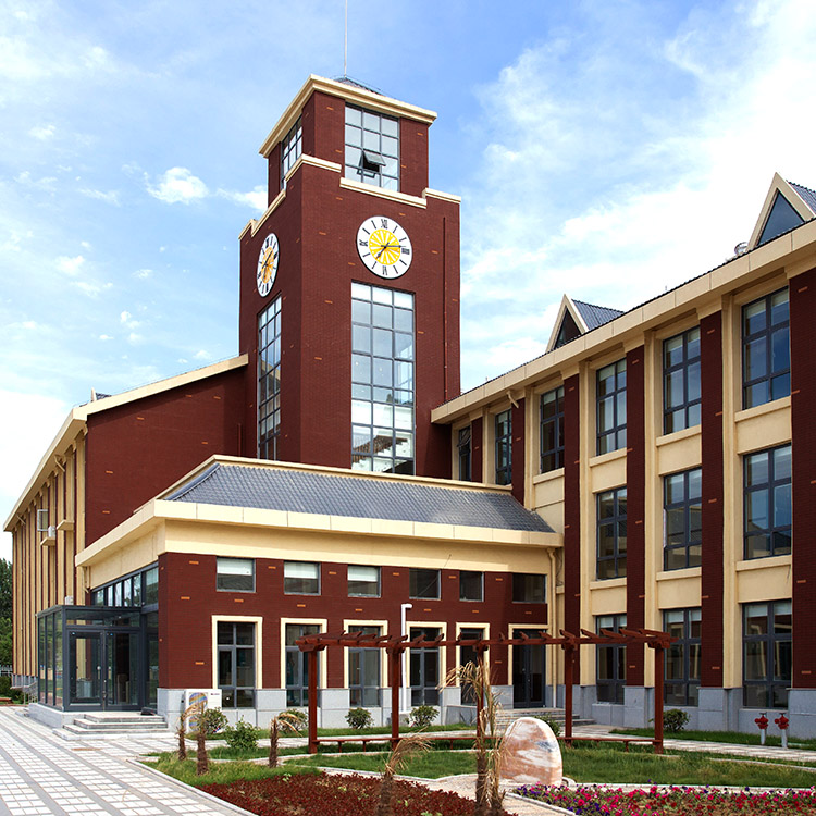 新乡东英学校钟楼大钟