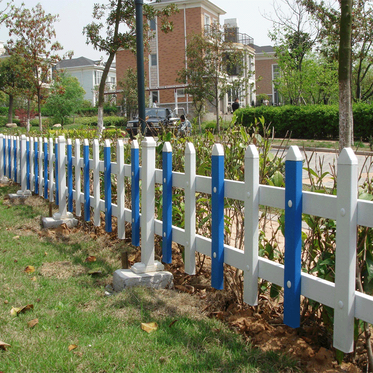 草坪塑钢护栏网