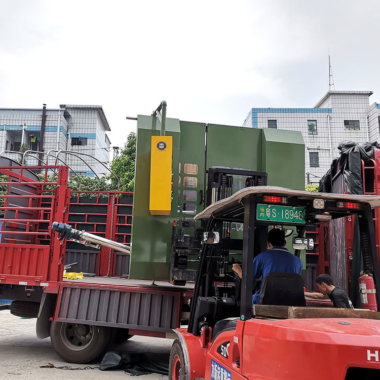 重力铸造机运输