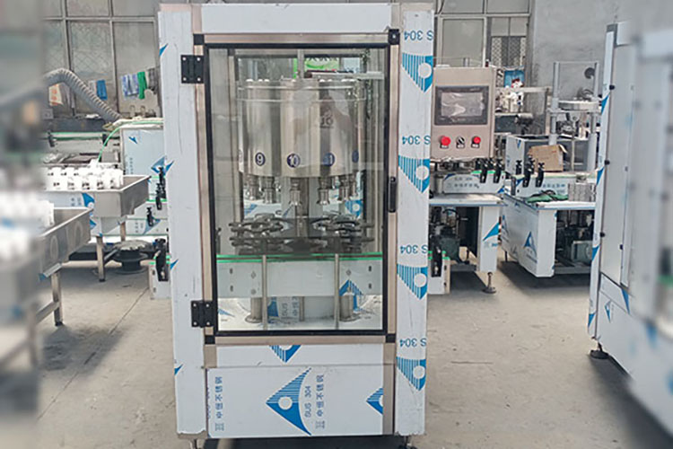 Baijiu bottling machinery | Quantitative liquid bottling production line