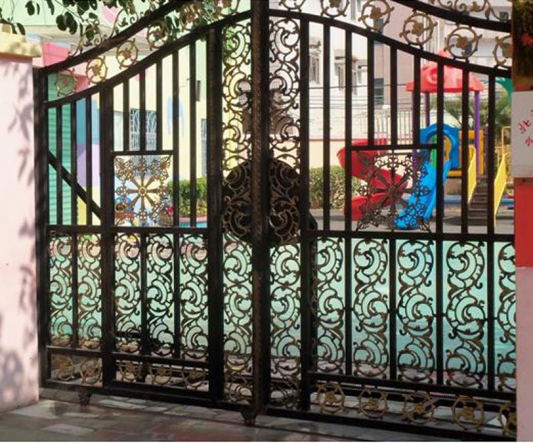 幼儿园铁艺大门 别墅庭院双开门镂空雕花设计入户门