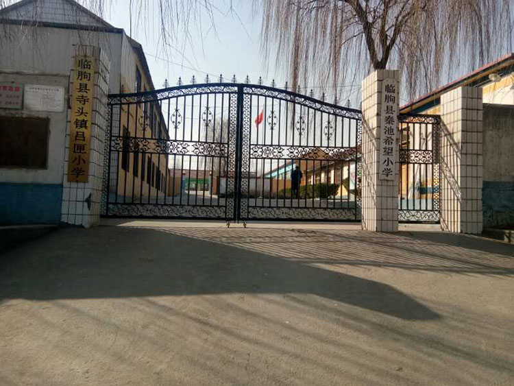 学校铁艺大门 雕花加工 造型美观