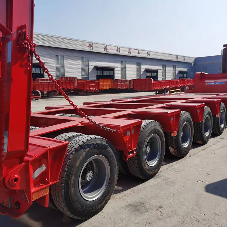 四线八轴低平板半挂车