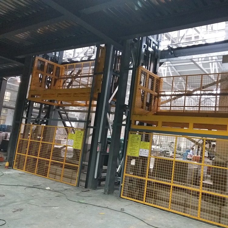 Elevator goods ladder