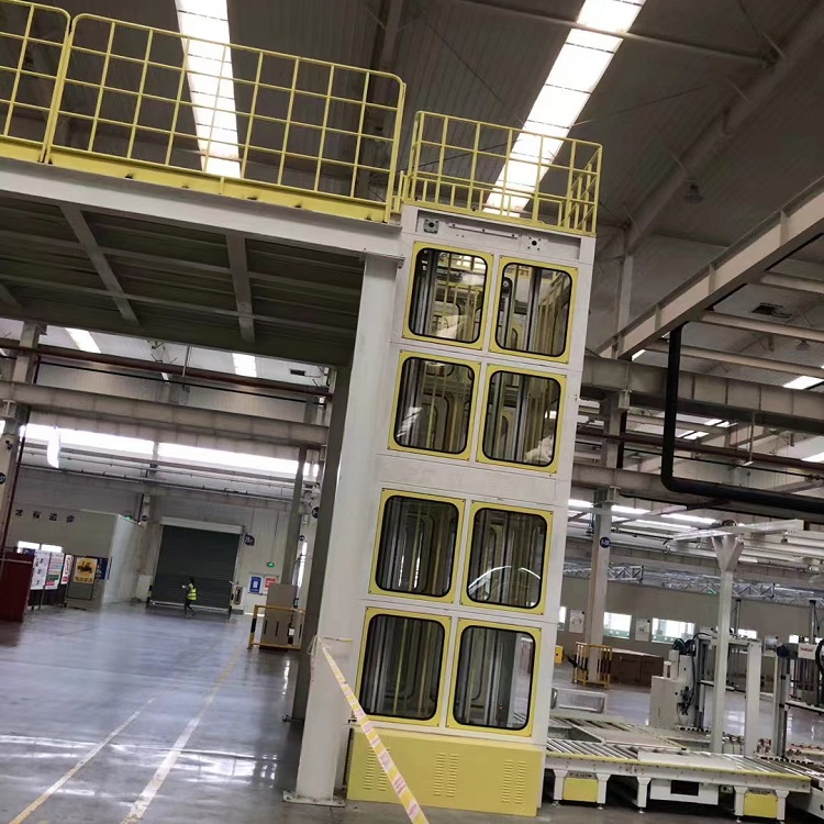 Reciprocating freight elevator