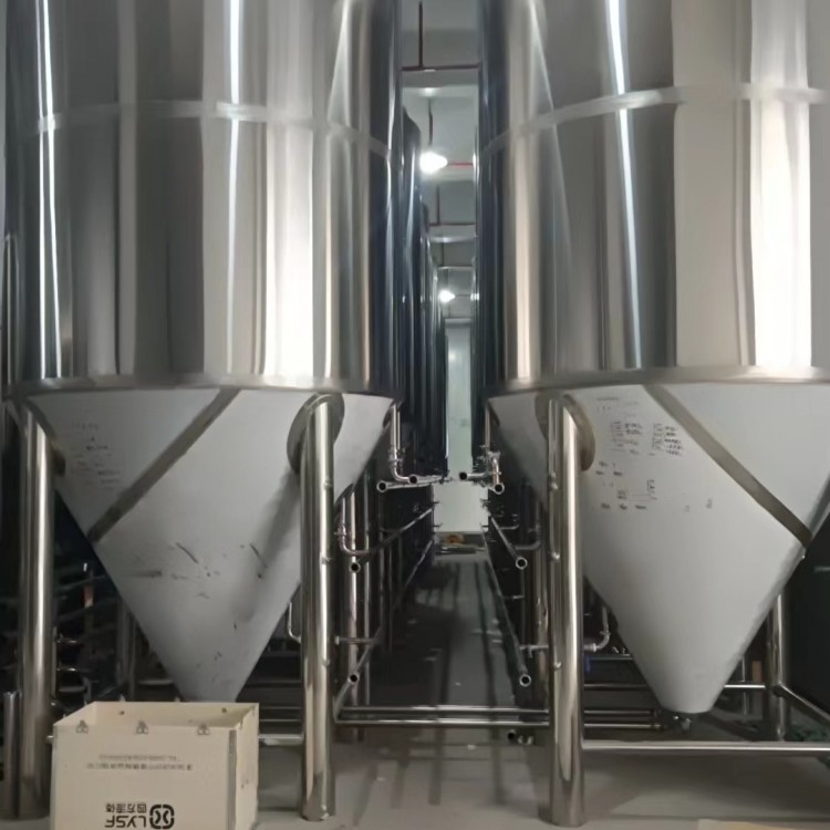 供应生产啤酒厂糖化设备的10吨精酿啤酒设备