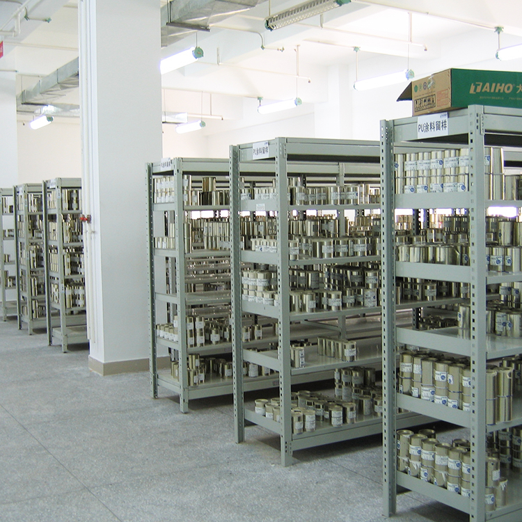 轻型搁板货架厂家