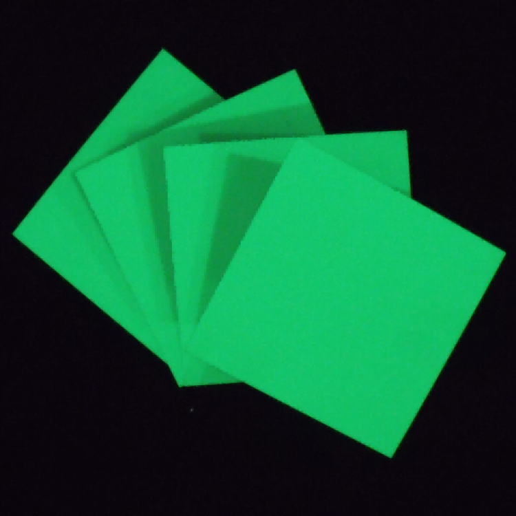 高亮夜光板荧光板 硬质发光板材 PVC蓄光自发光