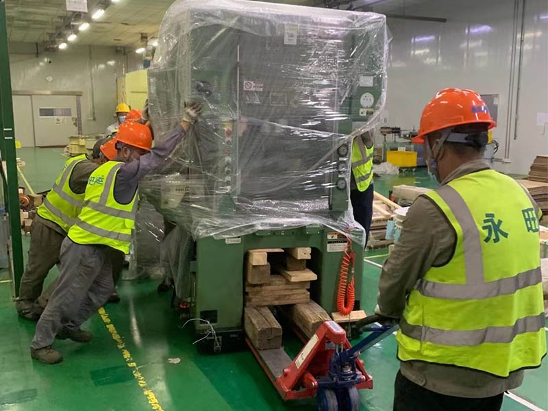 Warehouse Material Handling