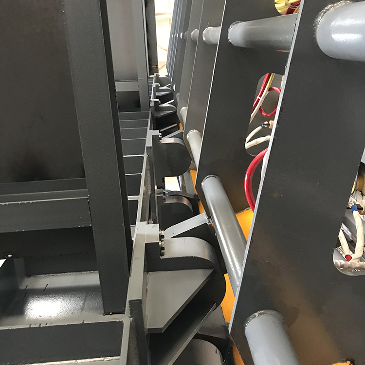 大型立式高温快速淬火炉