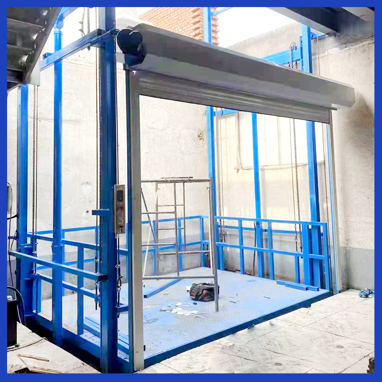 Lifting and lowering goods elevator hydraulic system