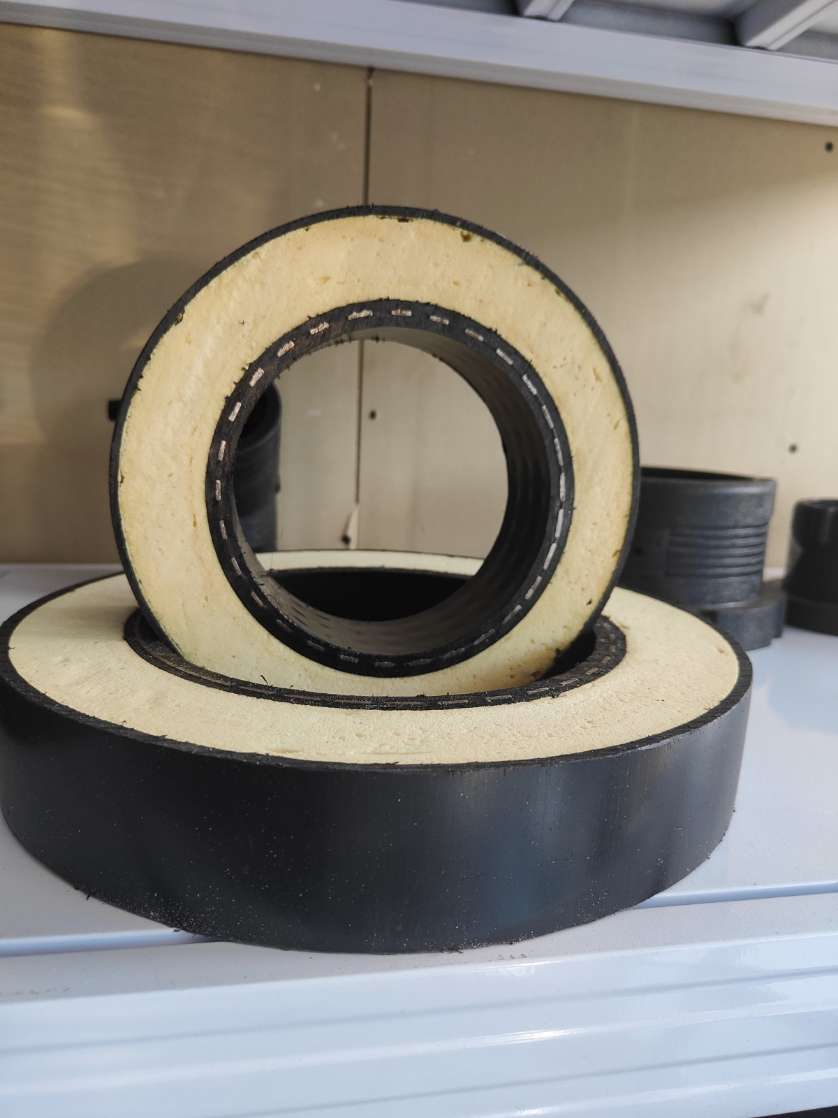 孔网钢带聚乙烯复合管