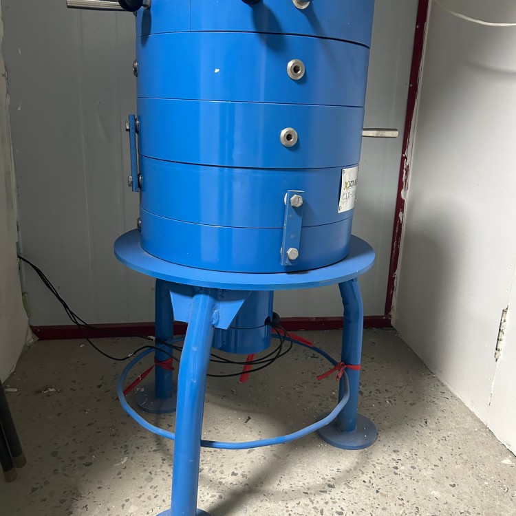 低本底多道伽玛能谱仪