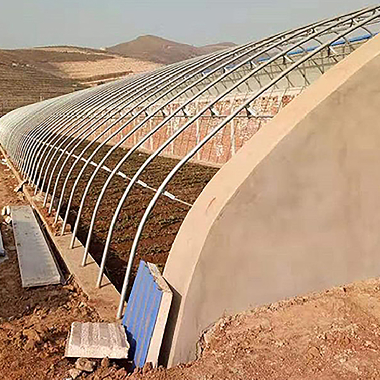Solar greenhouse - Transparent and bright vegetable agriculture greenhouse