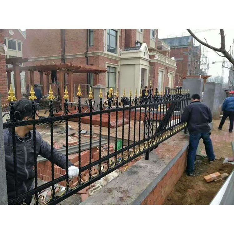 铁艺护栏 支持定做