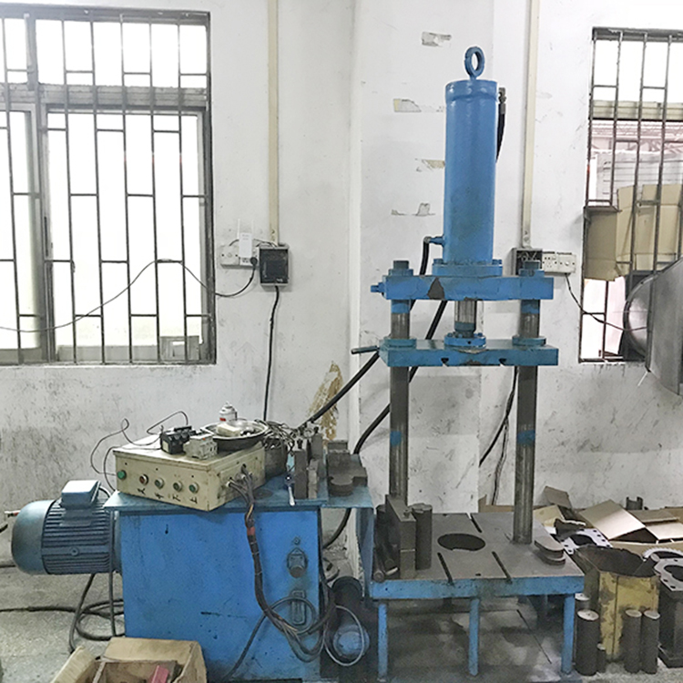 30吨油压机设备
