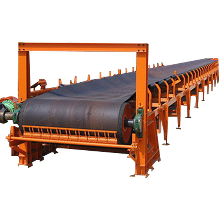 Port-mounted large conveyor