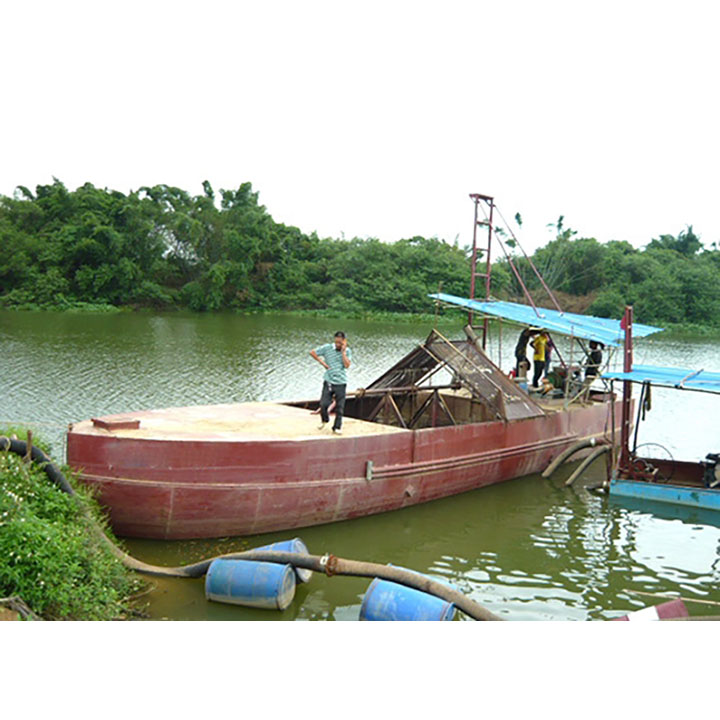 Dredging Ship - Aesthetically pleasing and tasteful