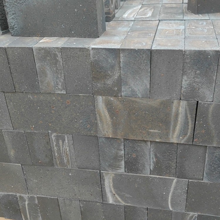碳化硅砖_铝碳化硅碳砖_抗热震性好耐火砖_河南新鸿基