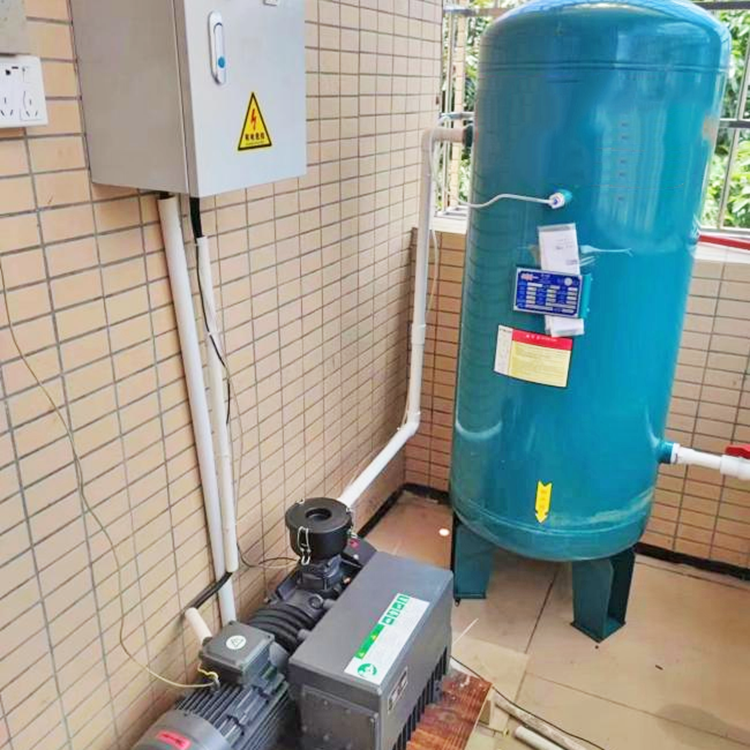 环保泵配储气罐