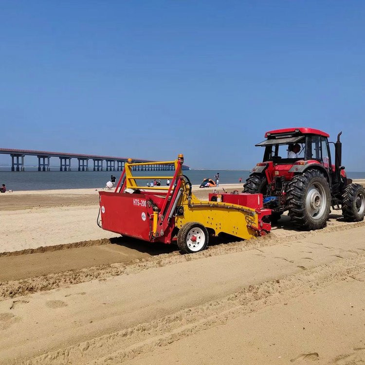 山东济宁海滩沙滩垃圾收集车 筛砂滤网机 清理车 海岸线保洁机