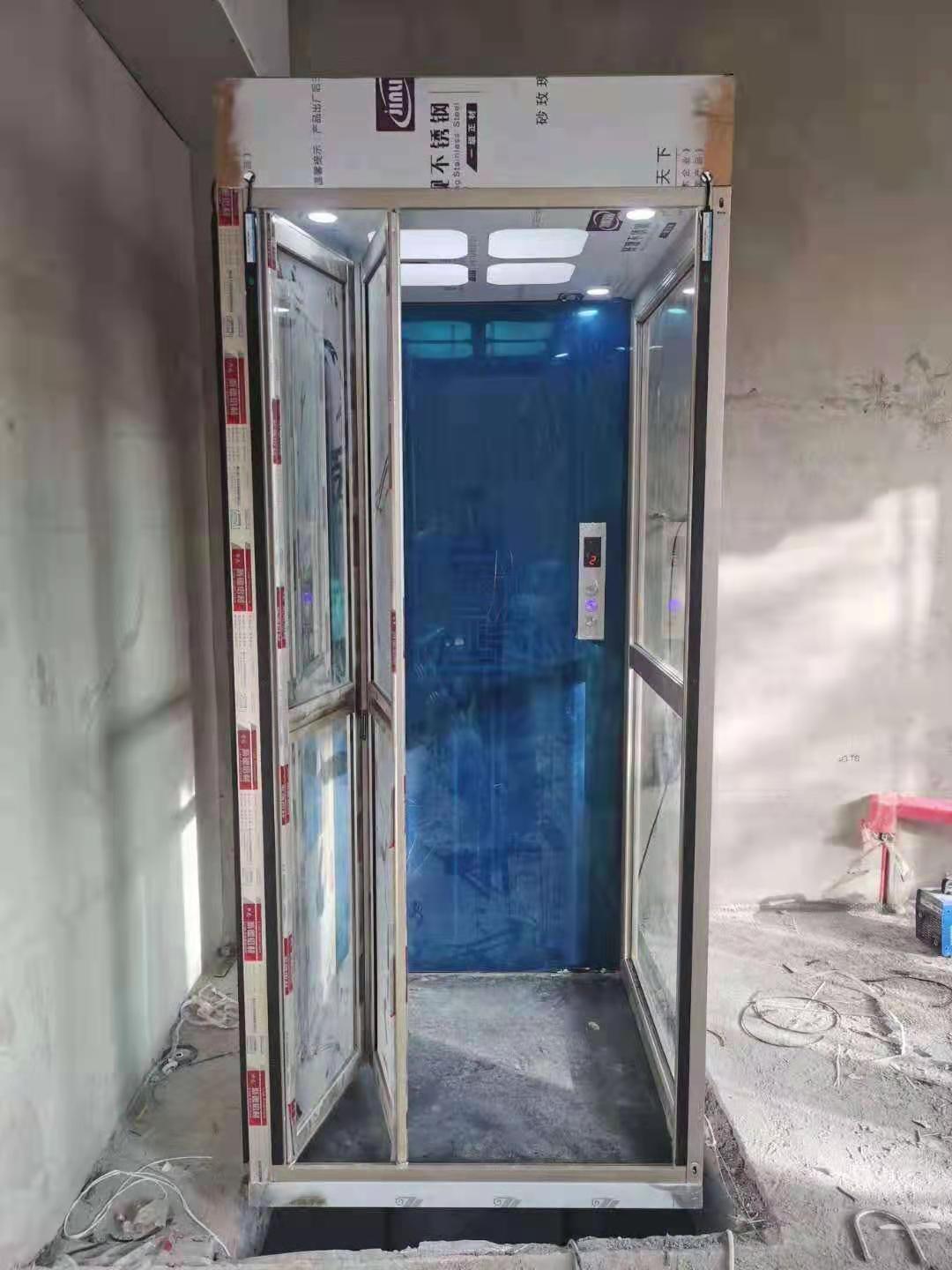 家用电梯