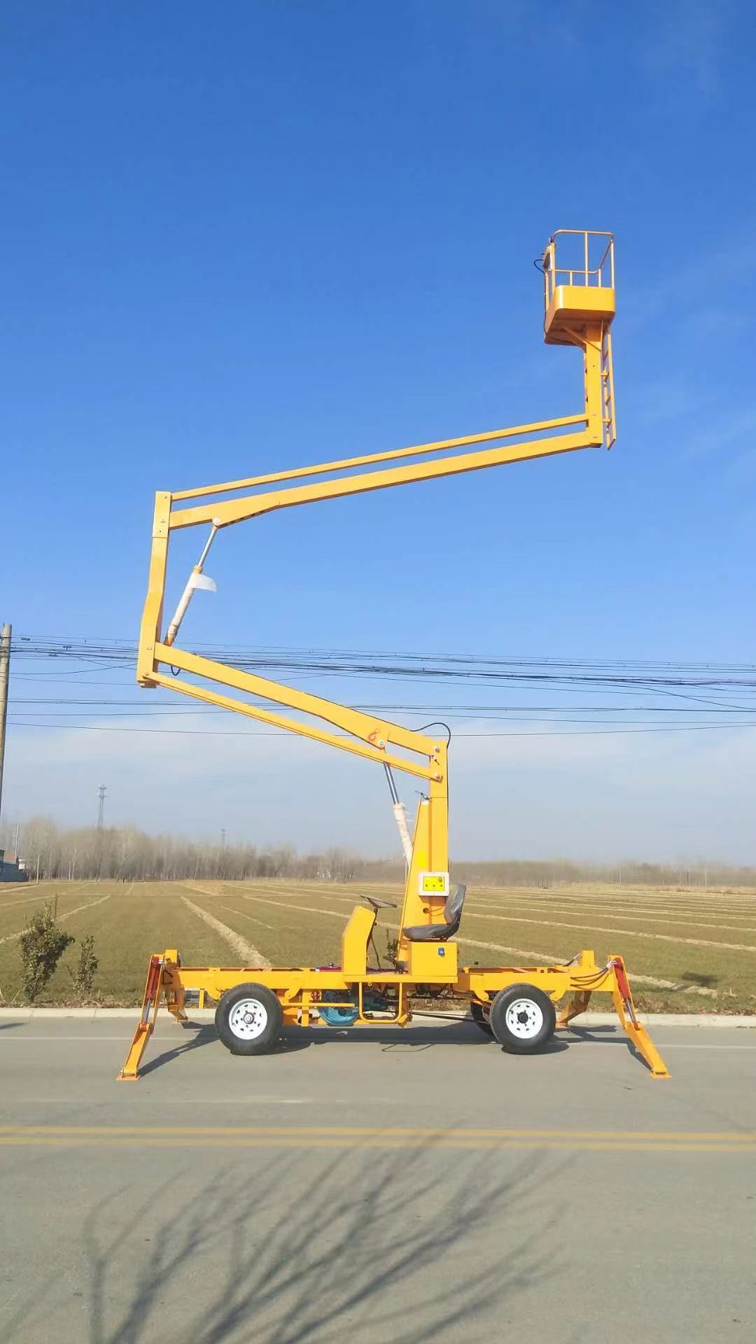 简易曲臂式升降机