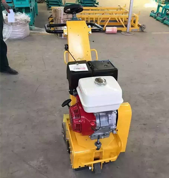 Self-propelled concrete planer / Sawing machine for cement floors / Electric push planer