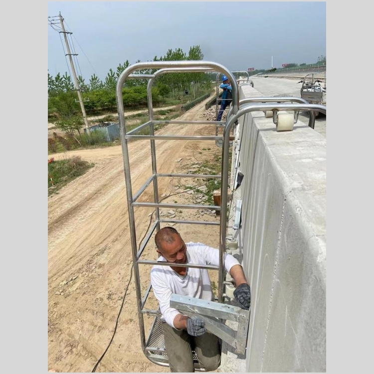 Partition construction hanging basket, collision guard maintenance hanging basket, foldable wet joint hoist basket