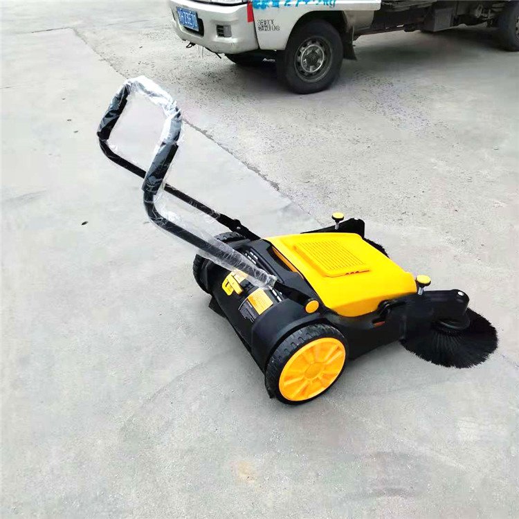 680手推扫地机 无噪音无动力鸡场过的小型扫地机