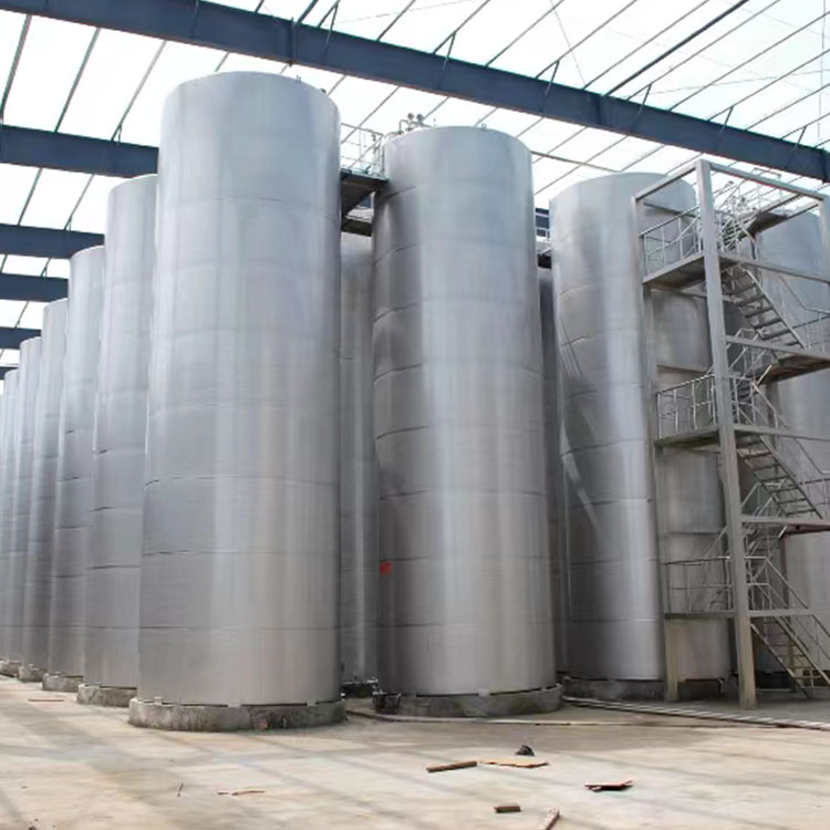 不锈钢大型储罐