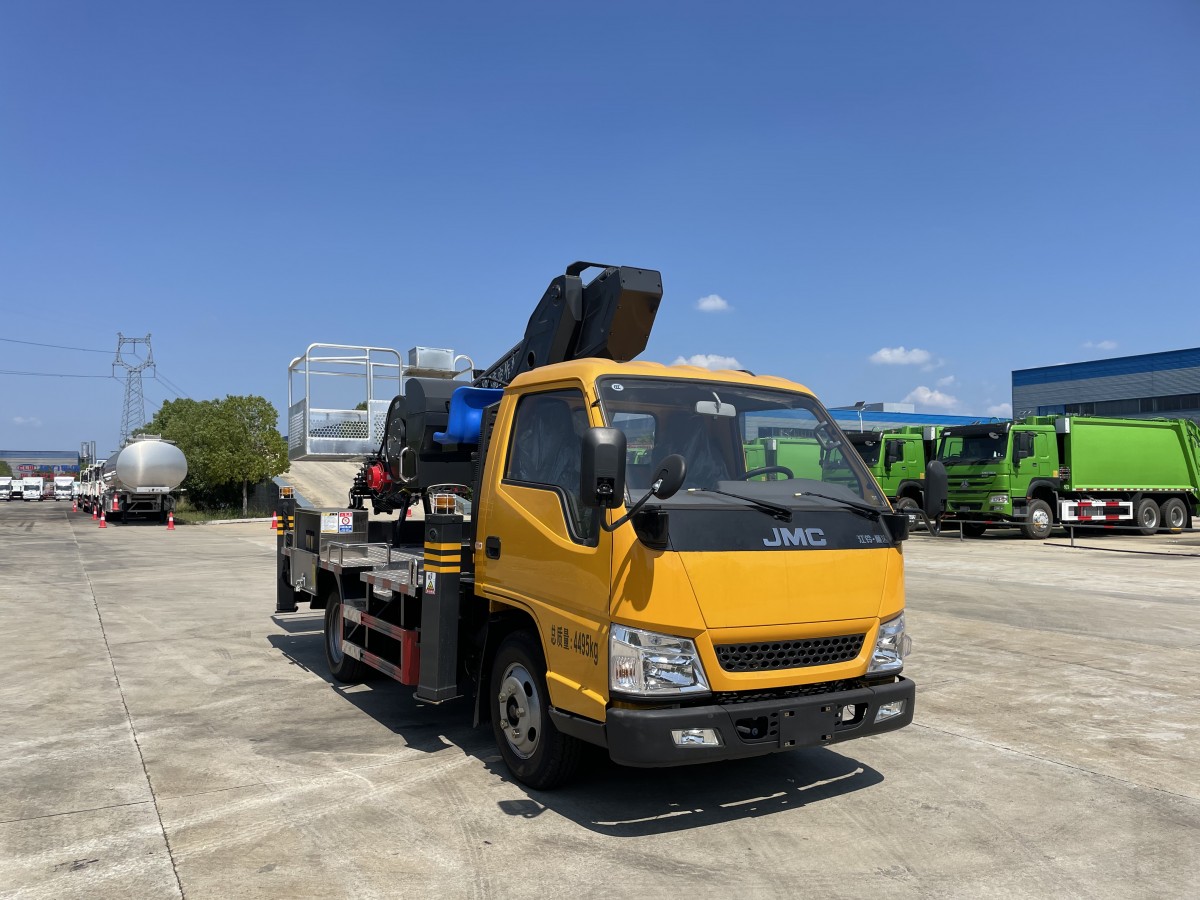 蓝牌28米高空作业车