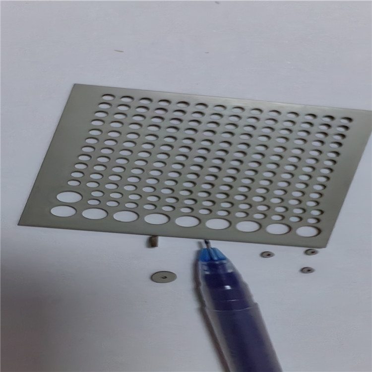TJ碳化硅/氧化锆陶瓷基片激光打孔异形切割