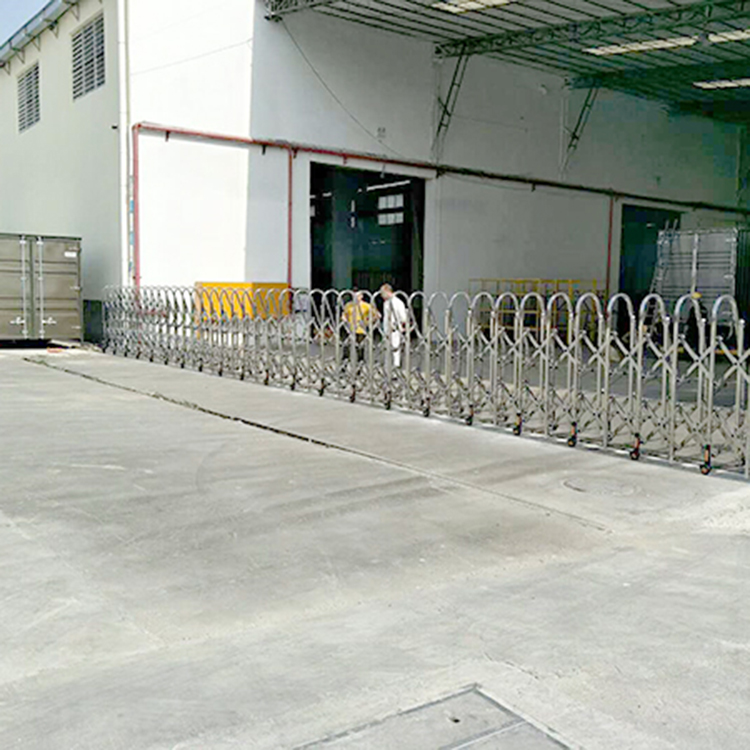 东莞道滘镇物流电动伸缩门案例