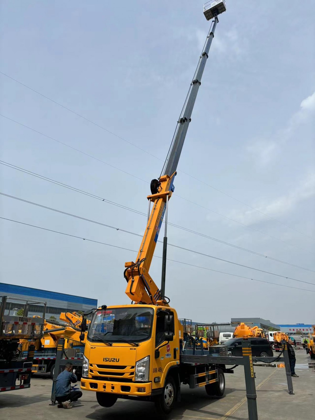 程力华鑫31米高空作业车 五十铃宽体底盘