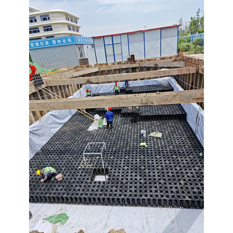 雨水收集器