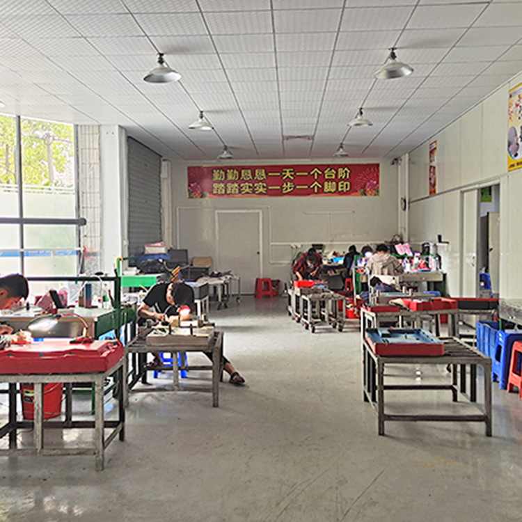 拉丝纹生产设备