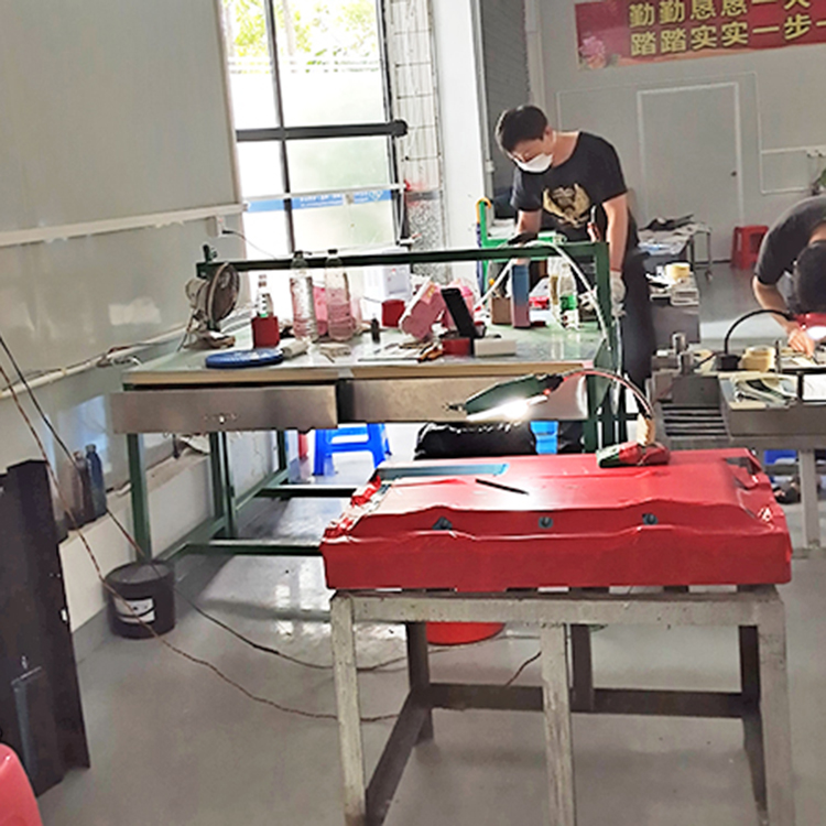 立体纹生产设备